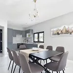 Luxurious Home In Split *