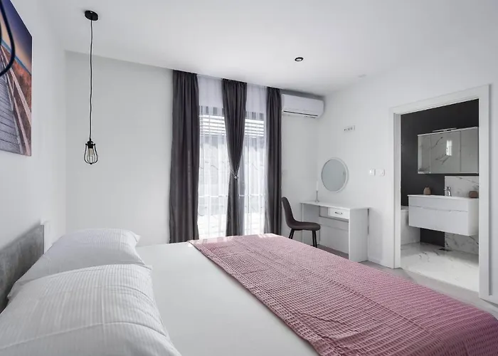 Awesome In Split With Wifi Dom wakacyjny