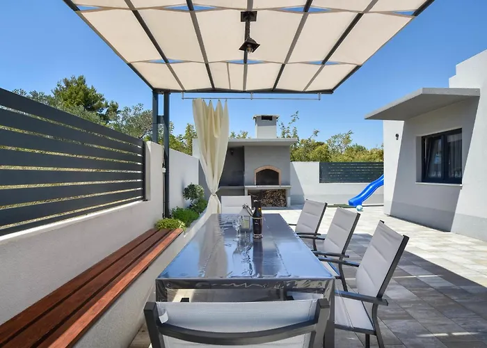 Awesome In Split With Wifi Dom wakacyjny