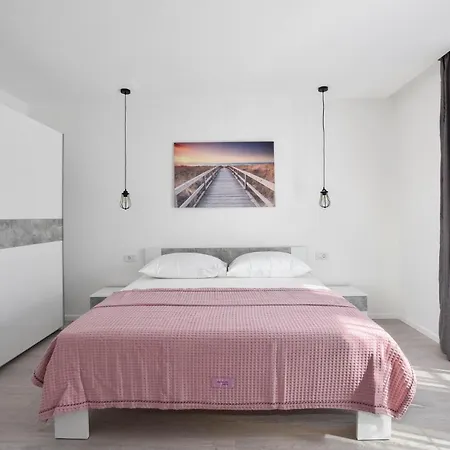 Awesome In Split With Wifi Semesterbostad Split